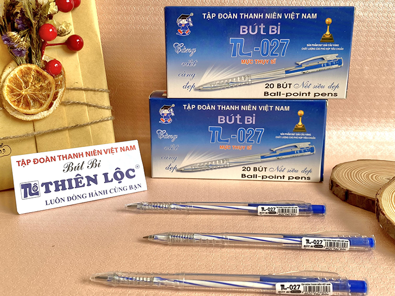 Hộp TL 027 - 20 cây - 0.7mm